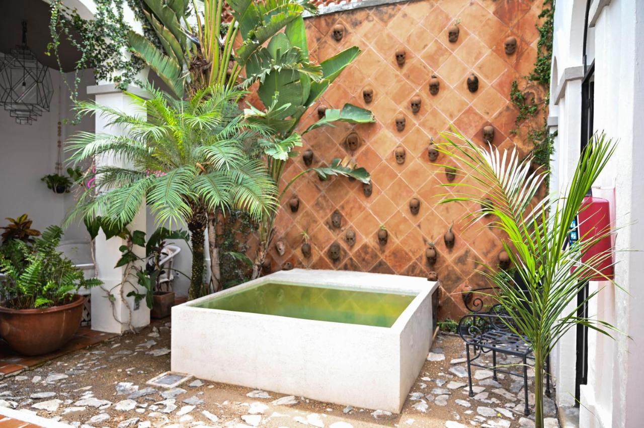 Casa Blanco By Barrio Mexico Hotel Guadalajara Bagian luar foto