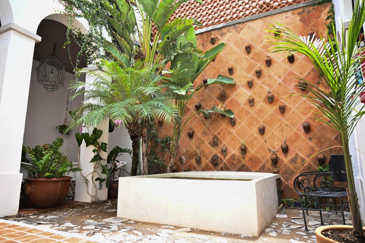 Casa Blanco By Barrio Mexico Hotel Guadalajara Bagian luar foto